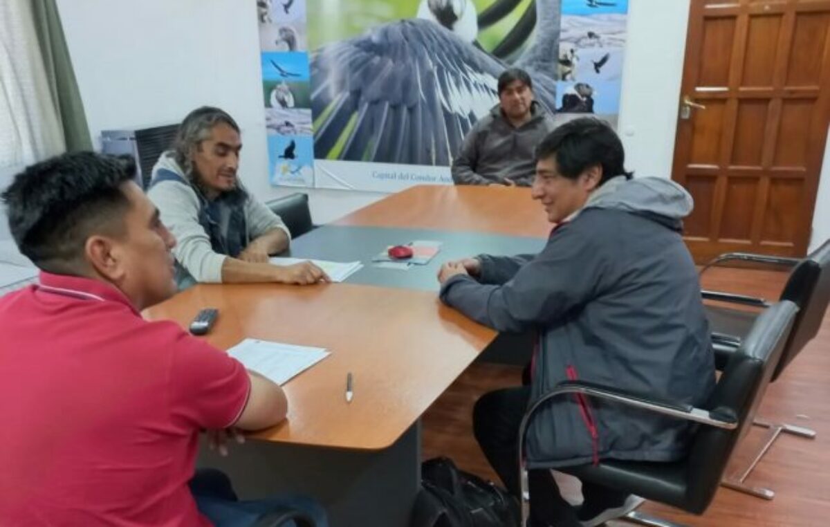 Trabajadores municipales de 28 de Noviembre acuerdan incrementos con el Ejecutivo Municipal