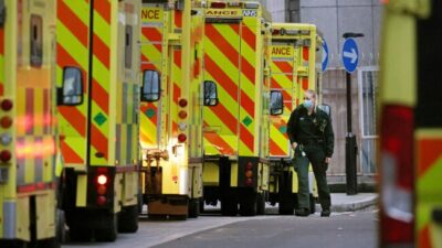 El personal de ambulancias se suma al paro en Inglaterra