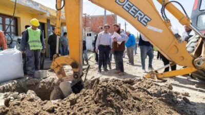 Medio centenar de familias accederá a la red cloacal en Comodoro