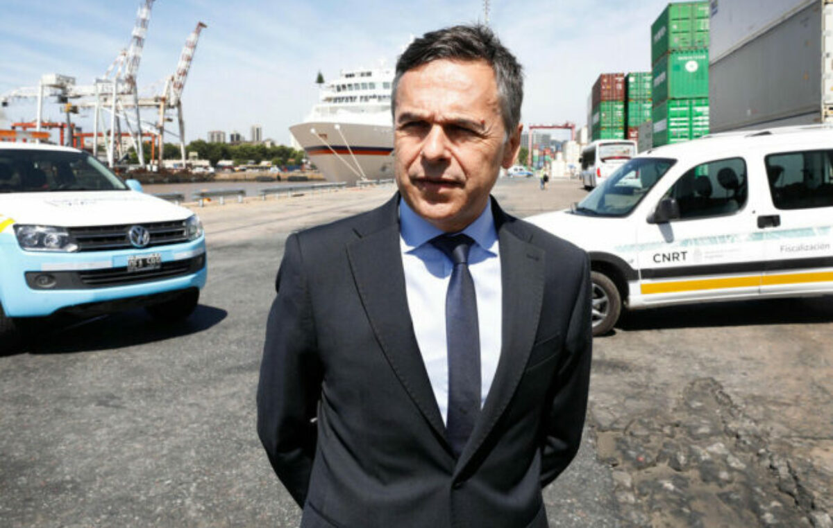 CABA, abajo del colectivo