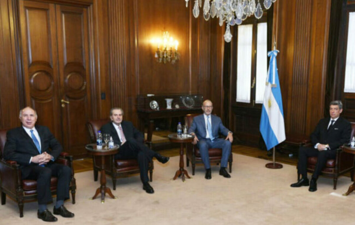 ¿Qué hacer si no sale el juicio político?