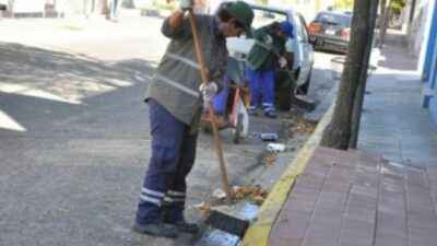 Asfixiados por la inflación, municipales jujeños apelan a préstamos y uso de tarjetas