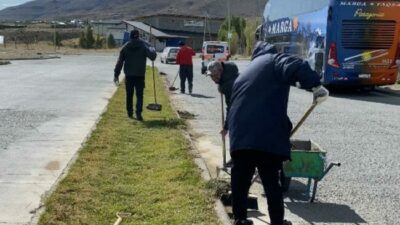 El Calafate: Municipio y el SOEM acuerdan llevar el sueldo mínimo por encima de los 150 mil pesos.