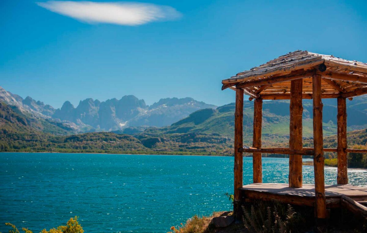 Lagunas de Epulauquen, una maravilla que atrae a turistas de todo el país