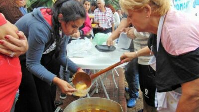 Aumentó la proporción de mujeres en la economía popular