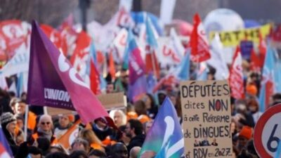 Francia vivió su séptima jornada de protestas contra la reforma jubilatoria 