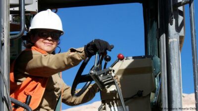 Avanza en Chile el proyecto de jornada laboral de 40 horas