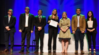 Más de 100 empleados municipales de Tucumán completaron la diplomatura universitaria en “Gestión Municipal”