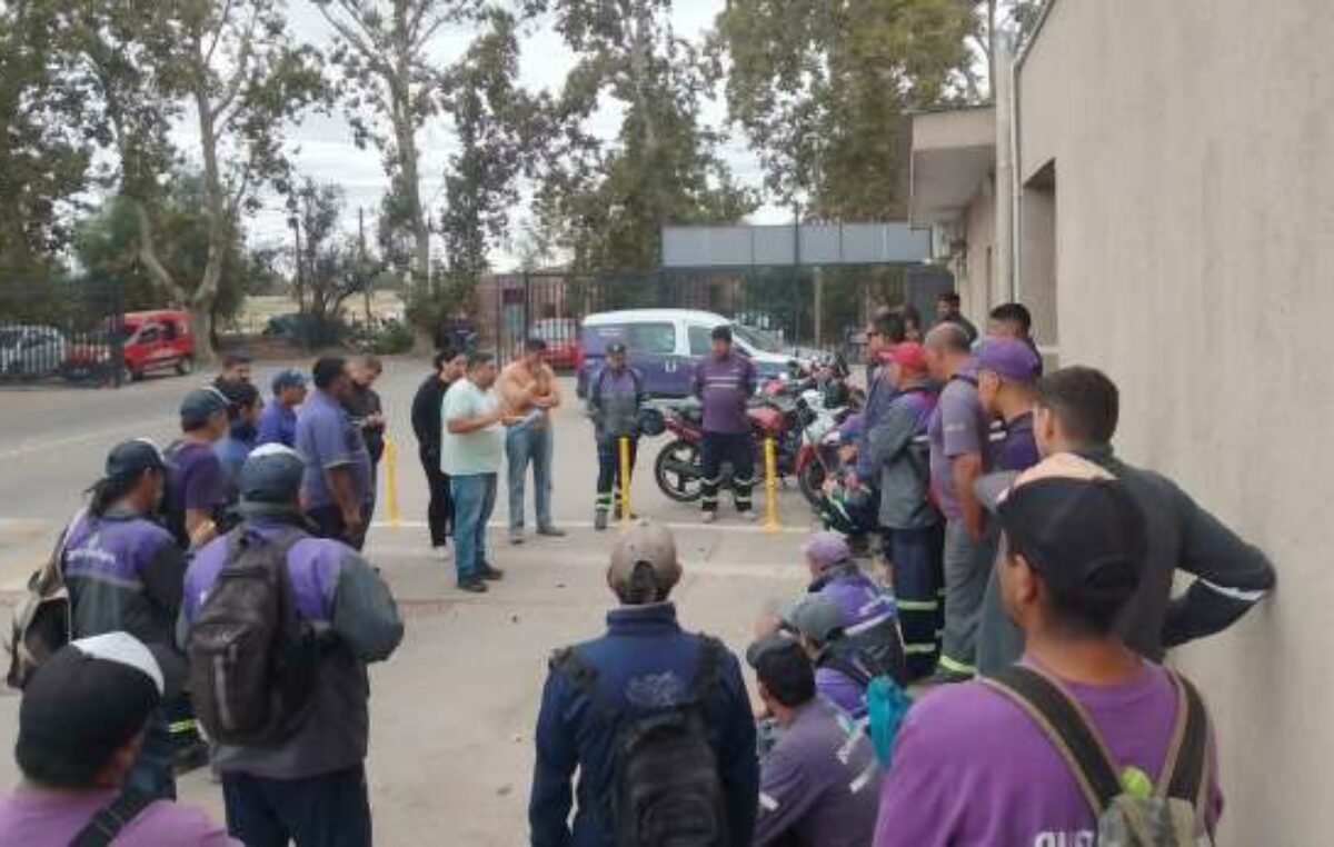 Municipales de Guaymallén paran y exigen volver a negociar un aumento