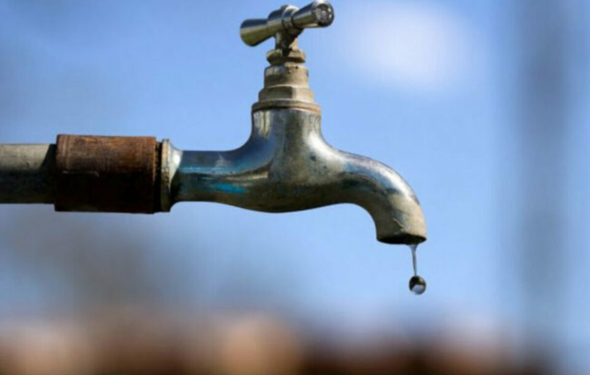 En CABA el agua potable escasea para los más pobres