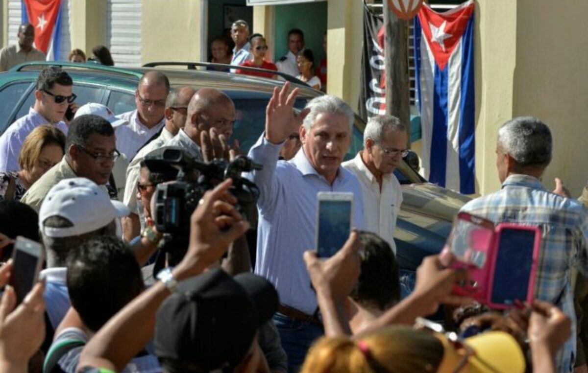 El Parlamento de Cuba reeligió como presidente a Miguel Díaz-Canel