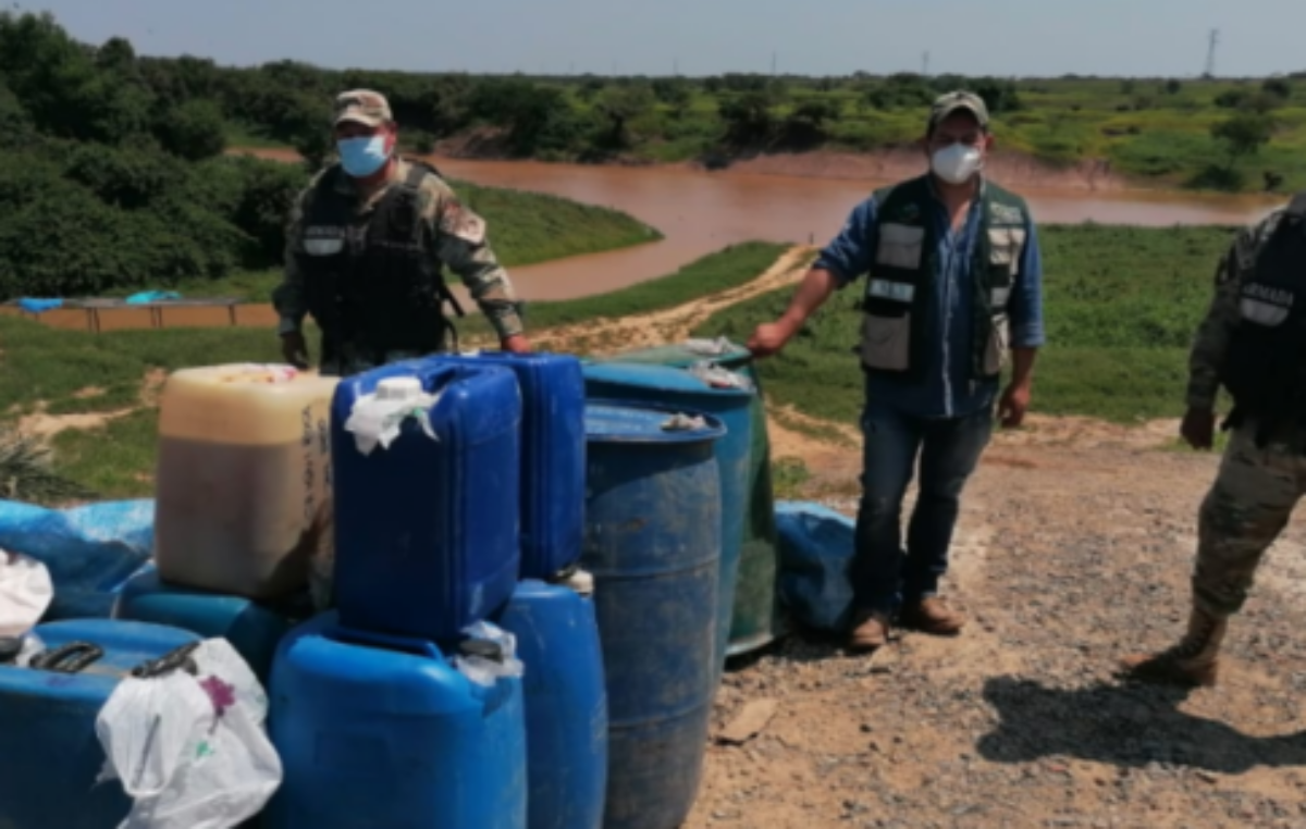Militares bolivianos combatirán el contrabando de combustible en municipios fronterizos con Brasil, Perú, Argentina y Paraguay