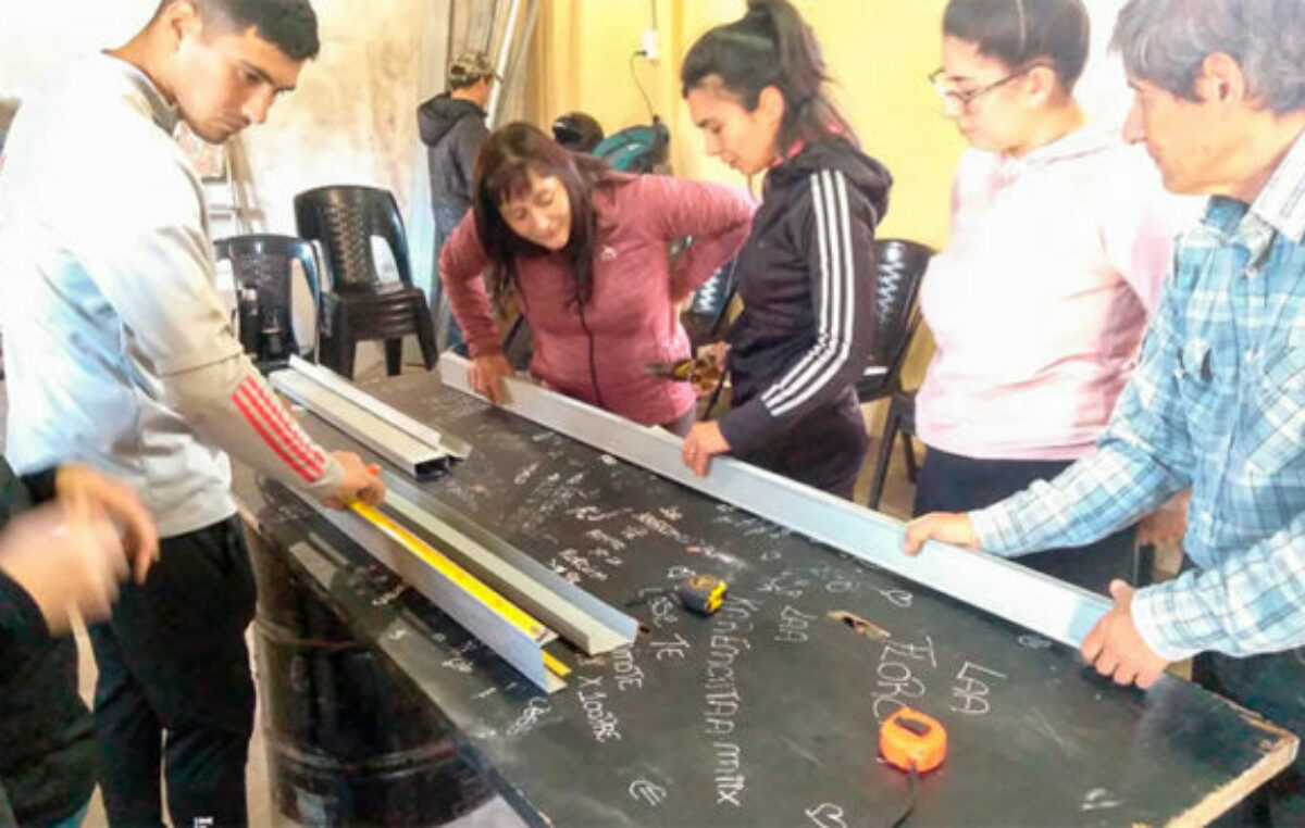 La Escuela de Oficios Municipal de Paraná brinda mayores oportunidades de empleo