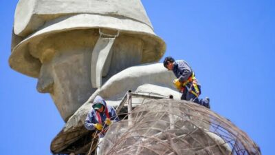 Construyen un gigantesco monumento al Soldado Argentino en Zapala