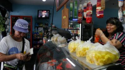 El consumo barrial en el AMBA cayó 21 por ciento