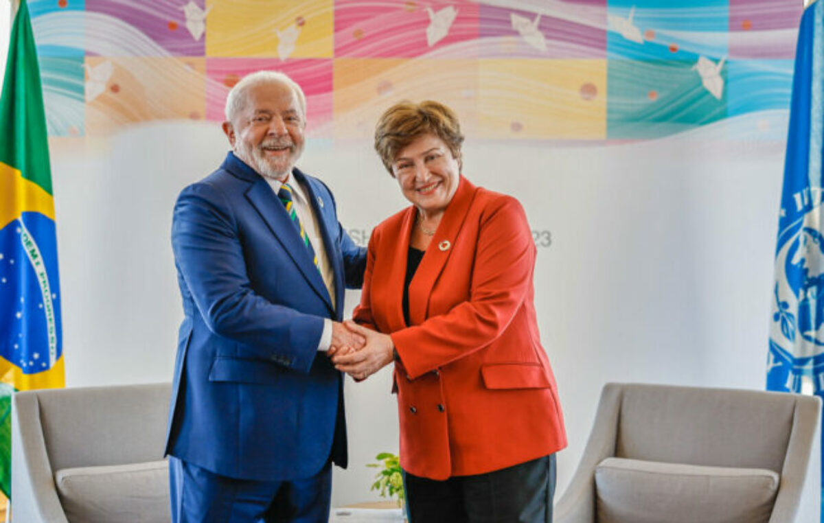«Las condiciones del FMI destrozan a la Argentina»