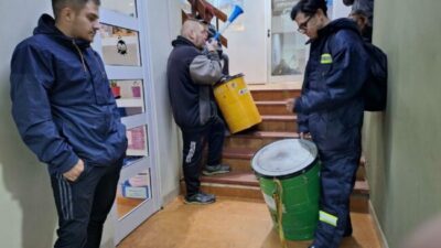 Trabajadores Municipales de 28 de Noviembre iniciaron paro de 48 horas