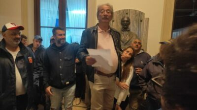 Los municipales de Pigüé aceptan menos aumento si se bajan los sueldo el gabinete ejecutivo y los concejales