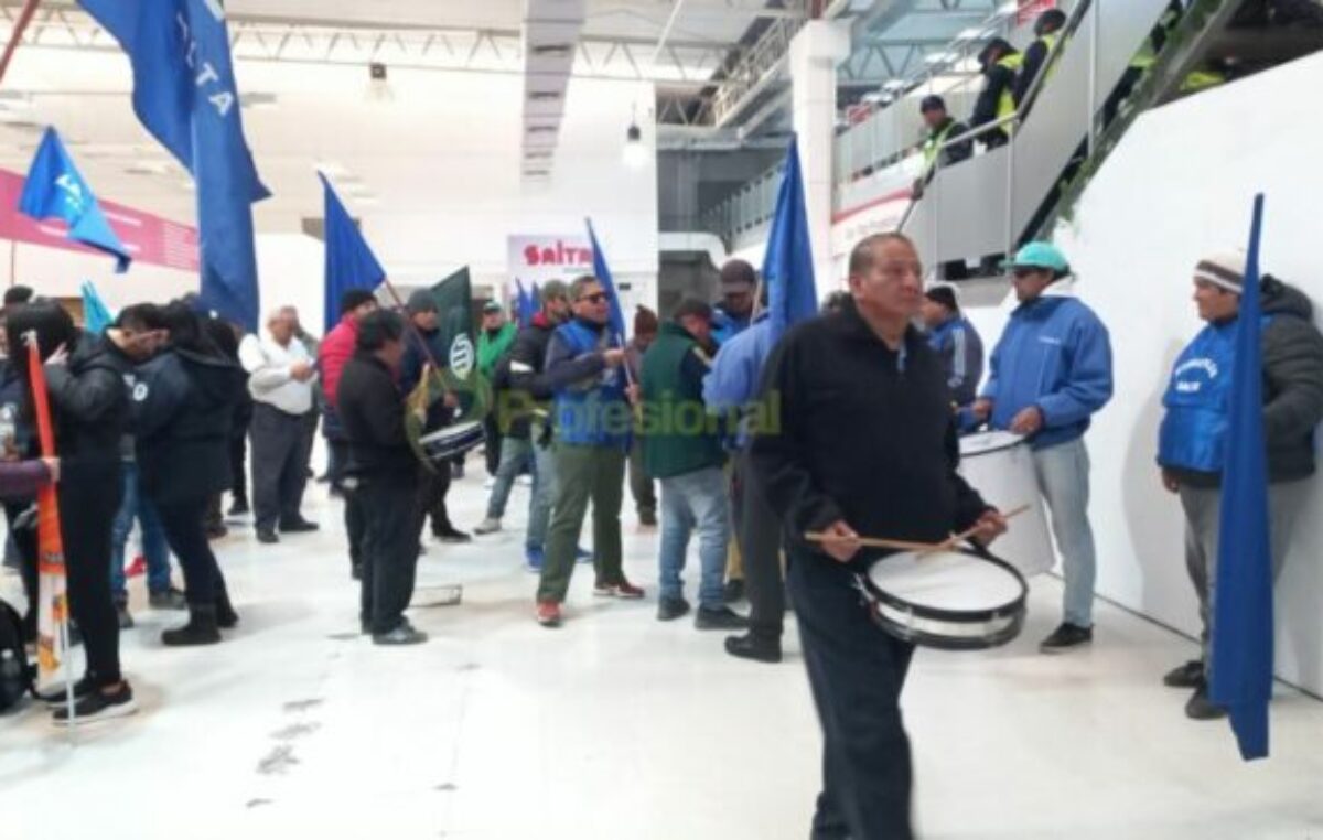 Empleados municipales de Salta acordaron un nuevo aumento salarial este miércoles
