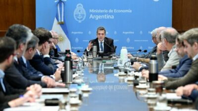 Deuda externa, tema para arrancar la transición
