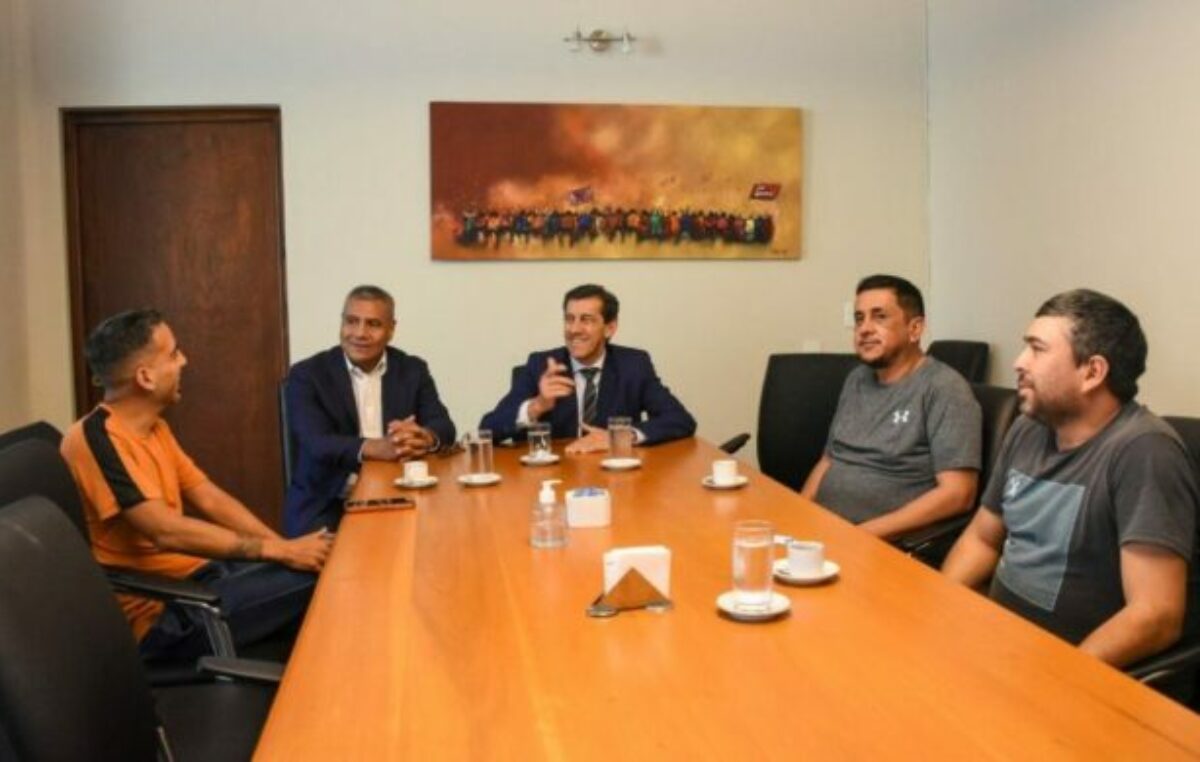 jujuy: Carlos Sadir se reunió con gremios municipales y les presentó una importante propuesta salarial