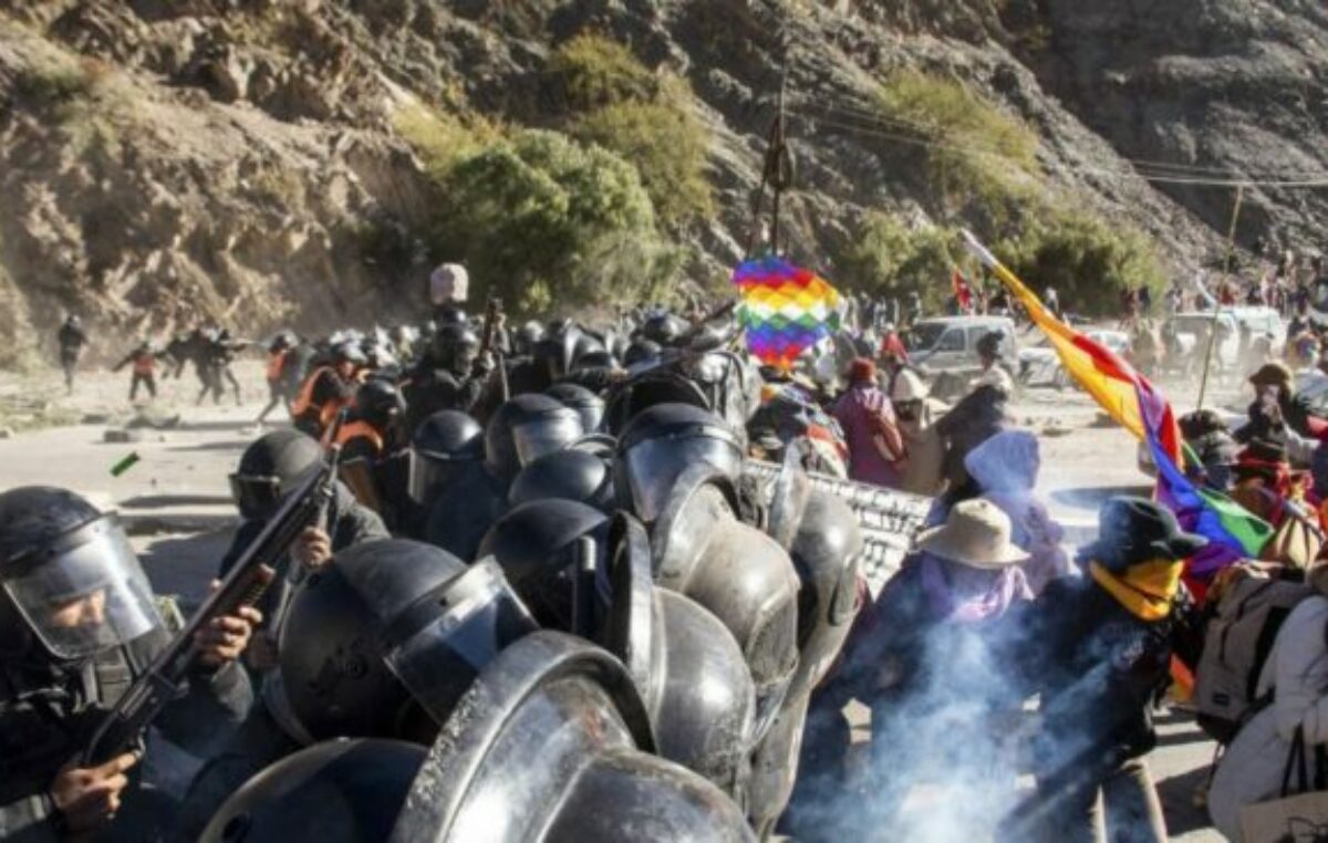Nuevo marketing de campaña: palos y gases