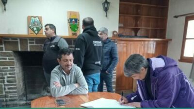 El Soeme acordó aumento salarial del 40% para trabajadores municipales de Cholila
