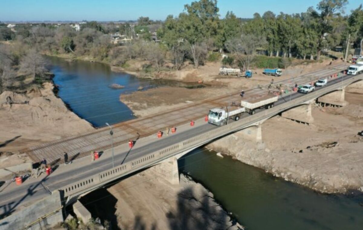Avanza la obra del nuevo puente que unirá Villa María y Villa Nueva