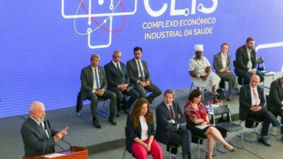 Lula lanza una megaestrategia para hacer de Brasil un país autónomo en el sector salud