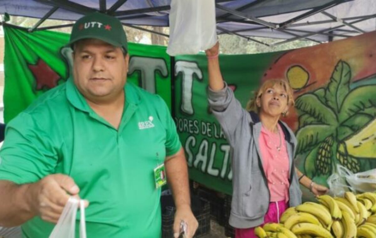 Orán: Frente a la crisis, crece la feria de pequeños productores