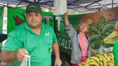Orán: Frente a la crisis, crece la feria de pequeños productores