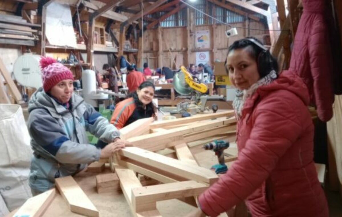 Bariloche: Hoy se encendieron las máquinas de la Fábrica de Viviendas modulares