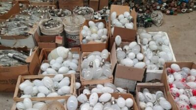 Córdoba: Se reciclaron 18 toneladas de lamparas viejas de alambrado público que serán sustituidas