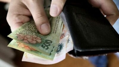 Curva inflacionaria y devaluación: cuánto perdieron los salarios durante los últimos dos gobiernos nacionales