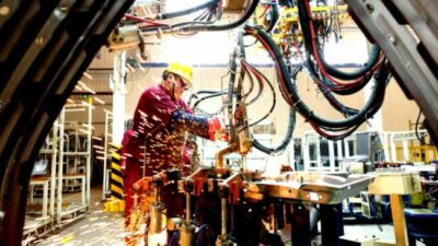 Inflación y devaluación hundieron a la industria de Santa Fe que sufrió la tercera caída trimestral consecutiva