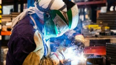 El salario mínimo perdió 25% en relación al blue en 2 meses