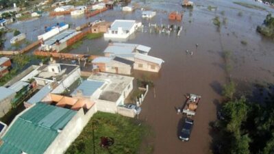 Inundaciones en Corrientes: casi 800 evacuados por la crecida del río Uruguay