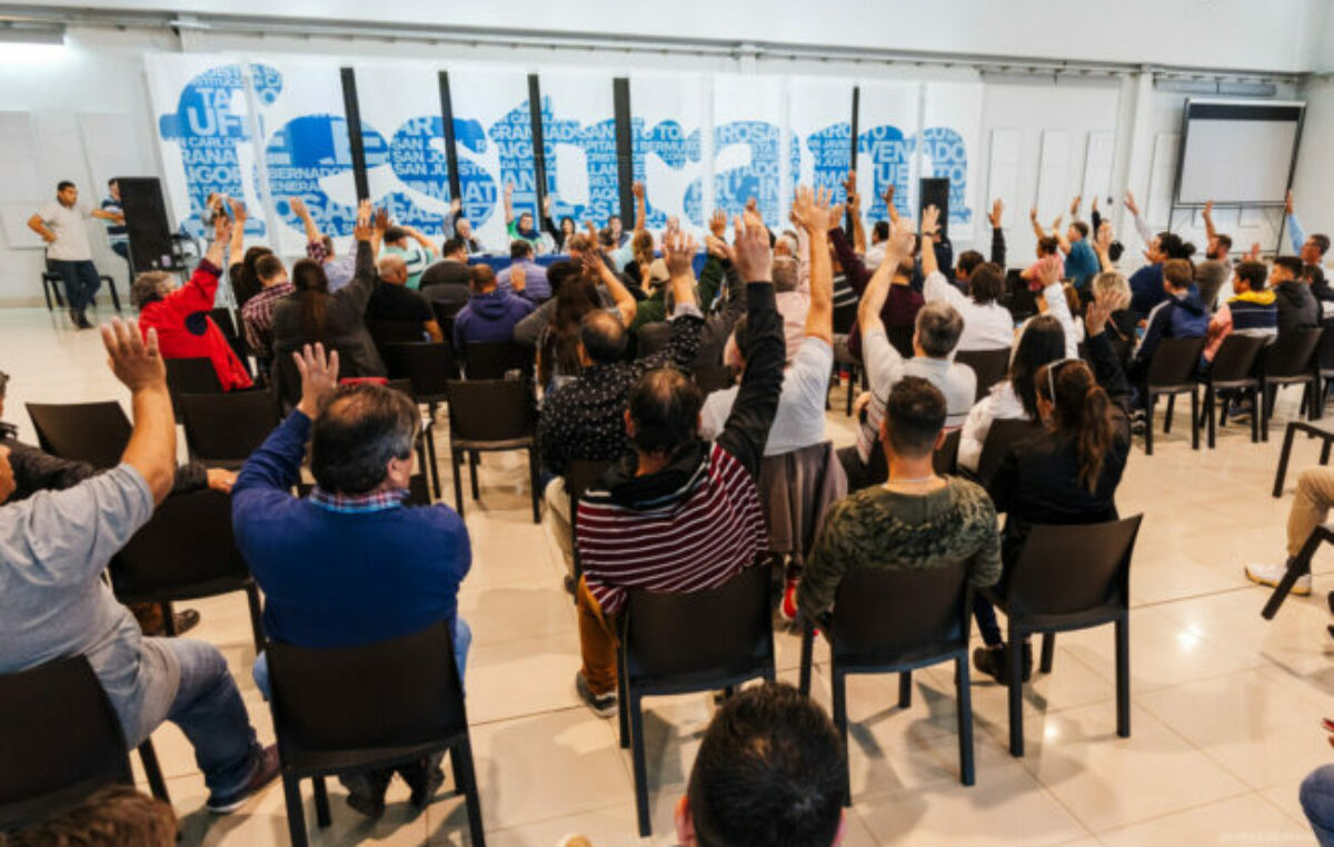 Sesionó el Plenario de Secretarios Generales de Santa Fe: medidas de fuerza para la próxima semana
