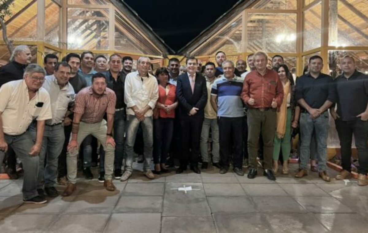 Tras reunirse con Zamora, intendentes cordobeses radicales dieron su apoyo a Massa