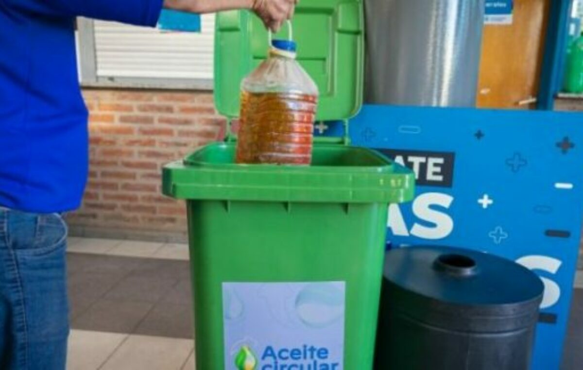 Córdoba: El aceite de cocina recolectado en dos meses evitó la contaminación de 480 mil litros de agua