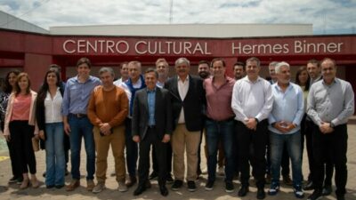 Unánime respaldo de intendentes y presidentes comunales santafesinos del corredor de la ruta 21 a Sergio Massa