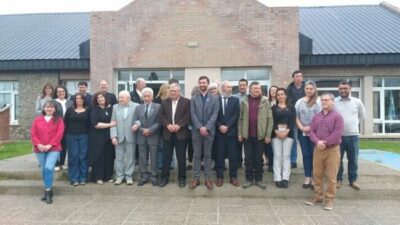 Trevelin juntó a todos los intendentes desde 1983 para celebrar la democracia