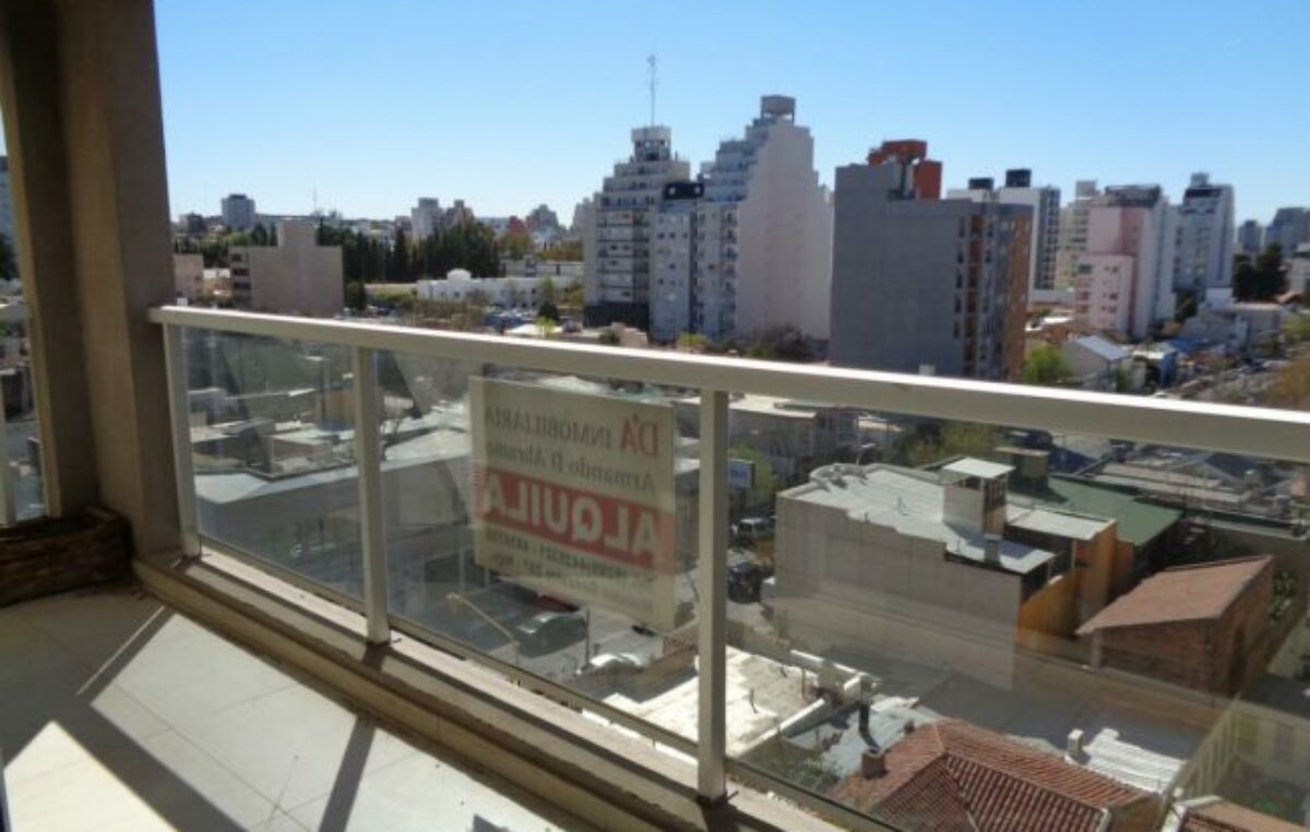 Hay alquileres que podrían subir hasta 200% en enero: incertidumbre en Santa Fe por la derogación y los contratos en dólares