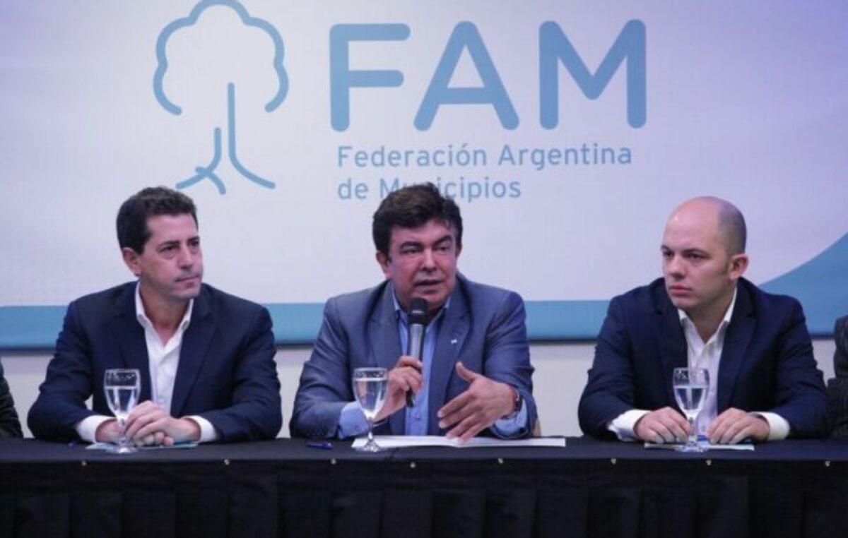 Intendentes de todo el país presentan recurso contra el DNU de Milei