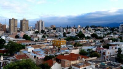 Diez aglomerados del país tienen pleno empleo, según el Indec