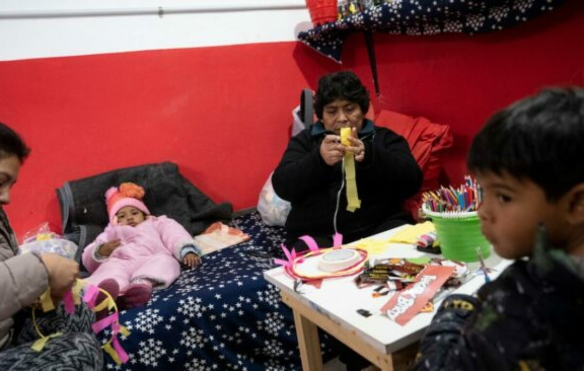 Las mujeres subsidian la economía global con al menos 10,8 billones de dólares al año