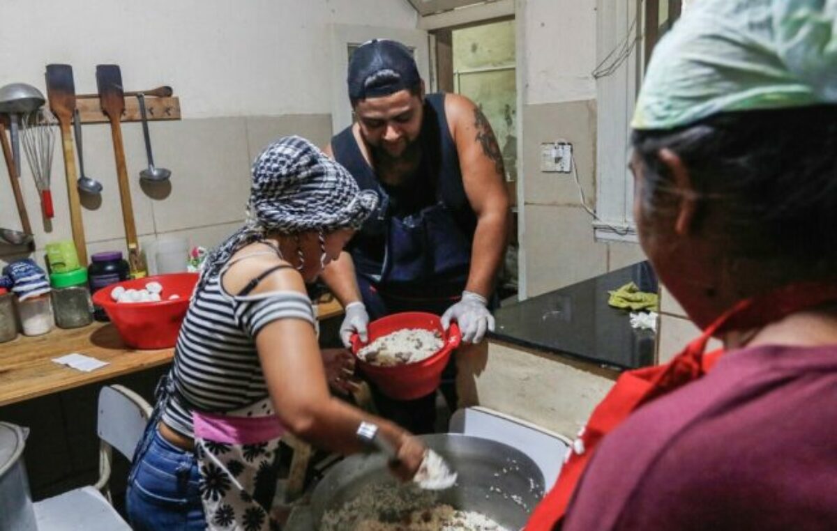 Comedores bonaerenses: «Por la disparada de precios, se suma gente todos los días» 