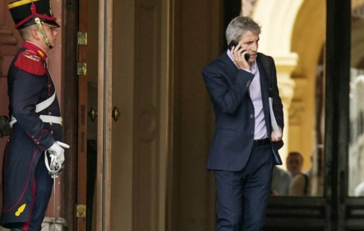 Achicar la democracia para concentrar la economía  