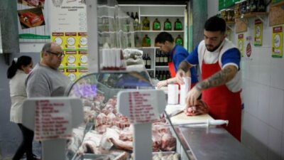 Hogares más pobres y recortes al consumo interno