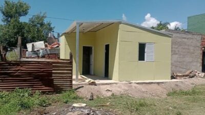 Santa Fe: 50 familias de barrio El Arenal dejaron sus ranchos para tener una casa de material